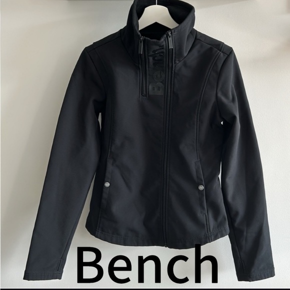 Bench Women's Black Jacket in good condition πποΈ - Picture 1 of 9